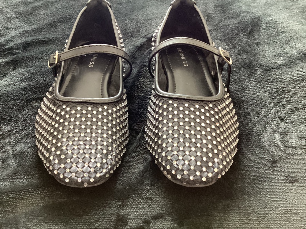 Berness fishnet Mary janes with rhinestones, size 7.5